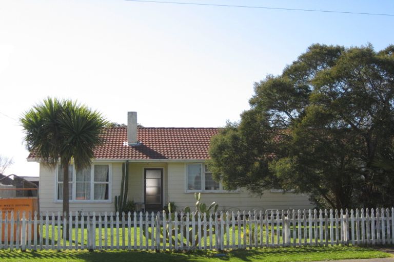 Photo of property in 50 Taumaihi Street, Bulls, 4818