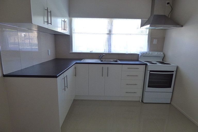 Photo of property in 4/35 Wallace Road, Papatoetoe, Auckland, 2025