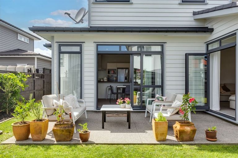 Photo of property in 9 Fort Lincoln Loop, Karaka, Papakura, 2113