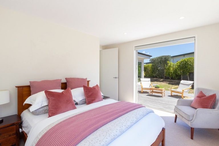 Photo of property in 2 Taumata Road, Omaha, Warkworth, 0986