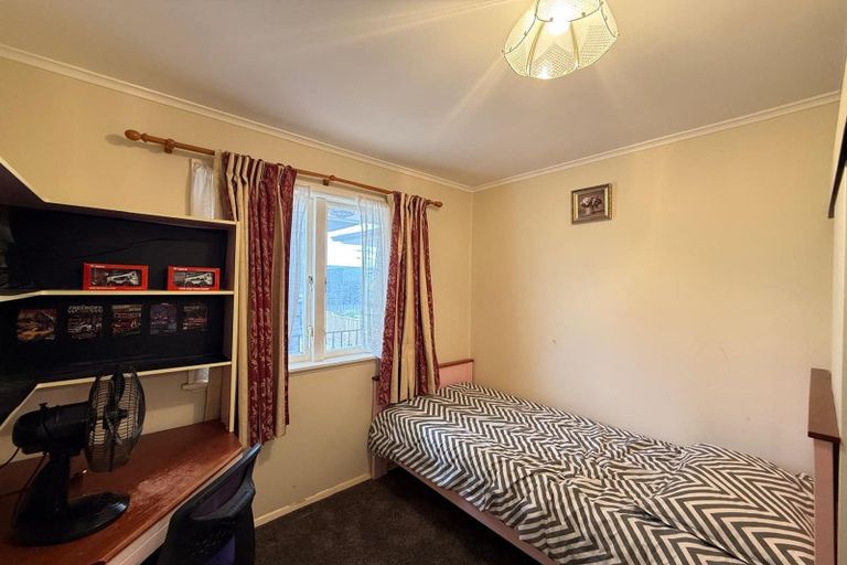 Photo of property in 23 Gilliam Street, New Lynn, Auckland, 0600