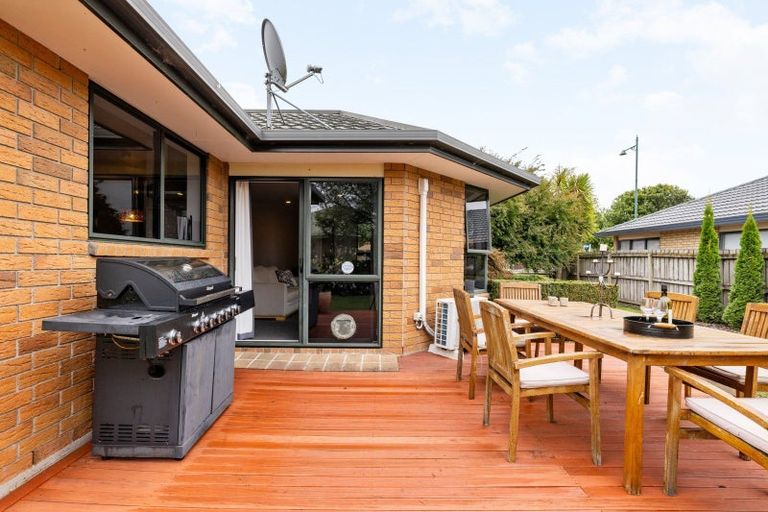 Photo of property in 19 Farnborough Drive, Nawton, Hamilton, 3200