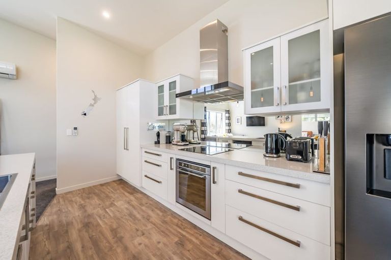 Photo of property in 4 Semaphore Lane, Whitby, Porirua, 5024