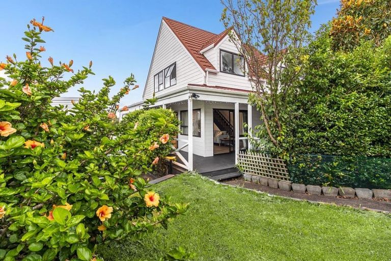 Photo of property in 44 Polkinghorne Drive, Manly, Whangaparaoa, 0930