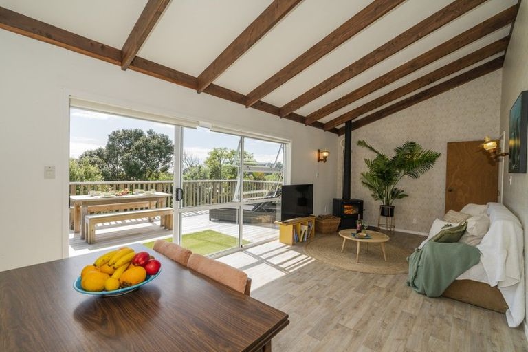 Photo of property in 4 Grierson Close, Hahei, Whitianga, 3591