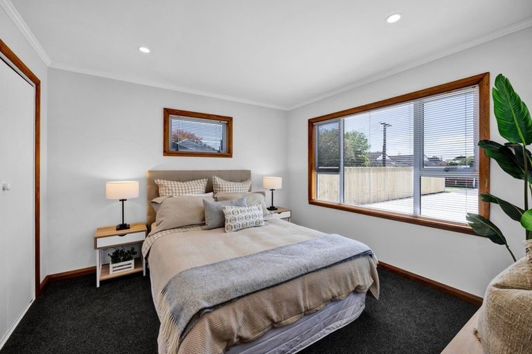 Photo of property in 137/1b Seaview Road, Westown, New Plymouth, 4310