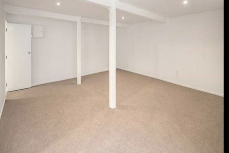 Photo of property in 75 Mountbatten Avenue, Hillcrest, Auckland, 0627