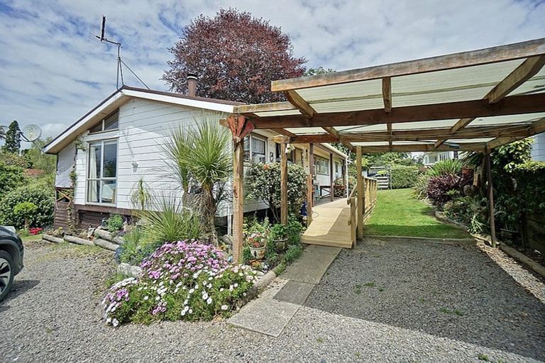 Photo of property in 9 Mountbatten Place, Te Puke, 3119