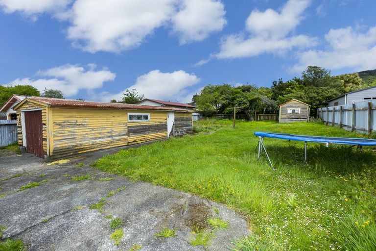 Photo of property in 70 Main Road, Wainuiomata, Lower Hutt, 5014