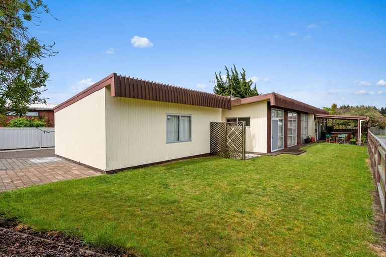 Photo of property in 28 Iles Road, Lynmore, Rotorua, 3010