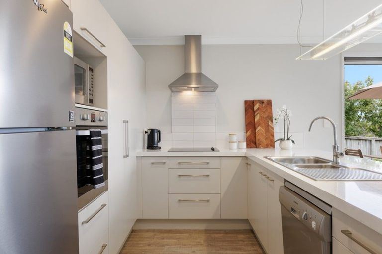 Photo of property in 6 Crater Close, Pyes Pa, Tauranga, 3112