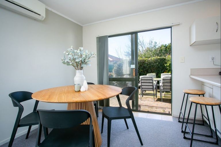 Photo of property in 194b Shakespeare Street, Leamington, Cambridge, 3432