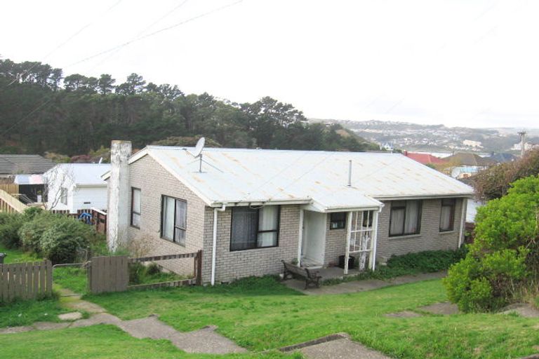 Photo of property in 19a Waiuta Street, Titahi Bay, Porirua, 5022