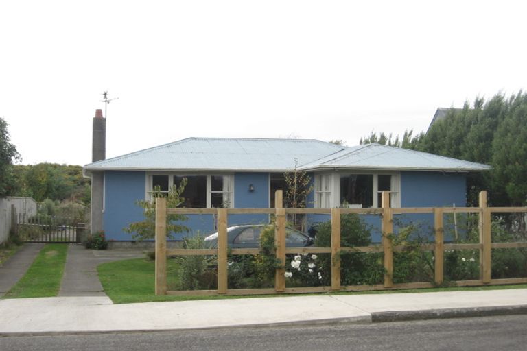 Photo of property in 25 Titoki Road, Raumati Beach, Paraparaumu, 5032
