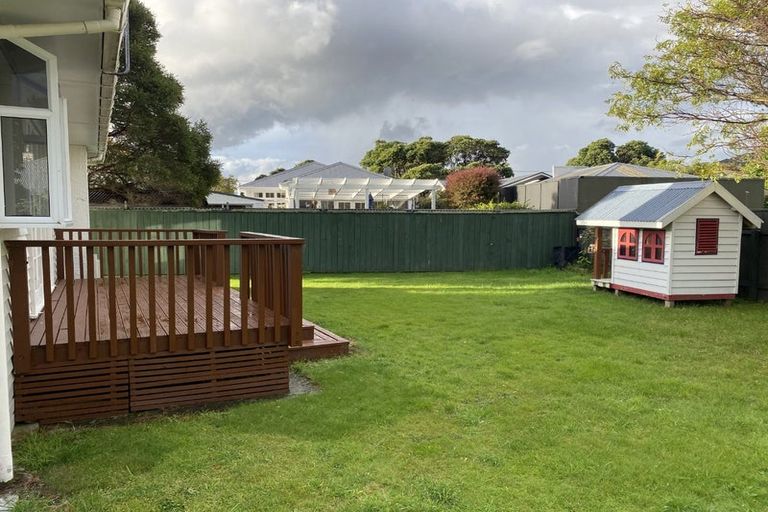 Photo of property in 30a Saint Ronans Avenue, Waterloo, Lower Hutt, 5011