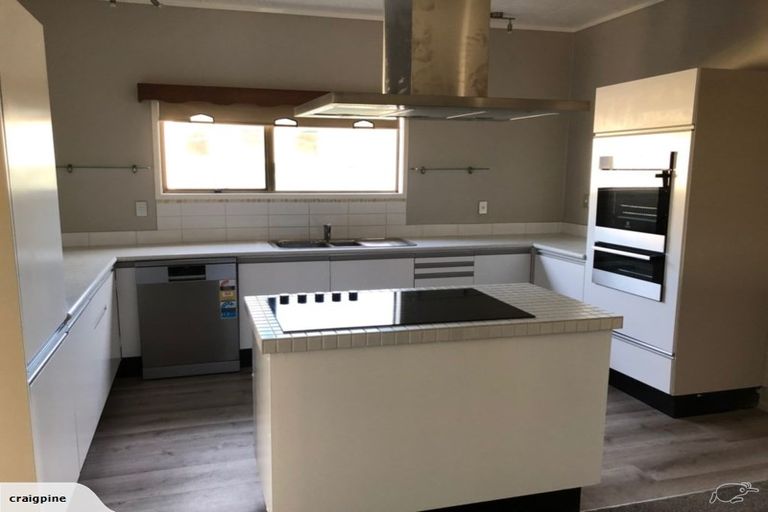 Photo of property in 101 Stanmore Bay Road, Stanmore Bay, Whangaparaoa, 0932