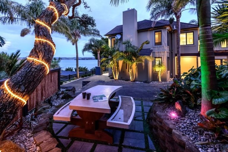 Photo of property in 88 Cockle Bay Road, Cockle Bay, Auckland, 2014