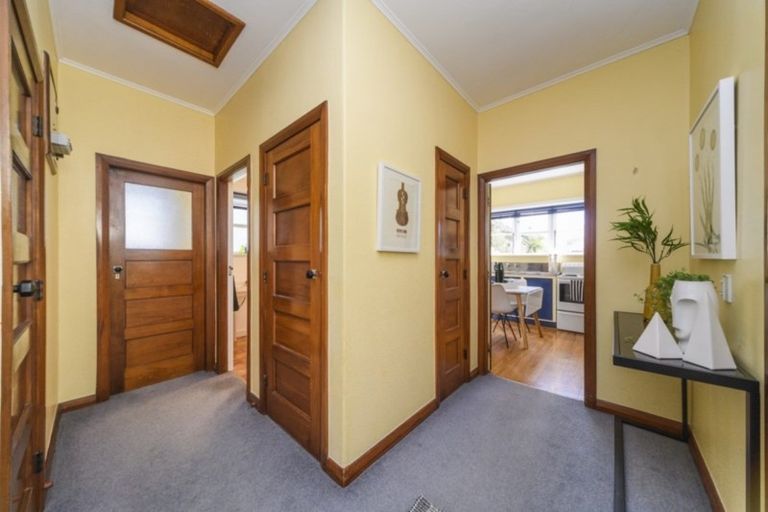 Photo of property in 86 Savage Crescent, West End, Palmerston North, 4412