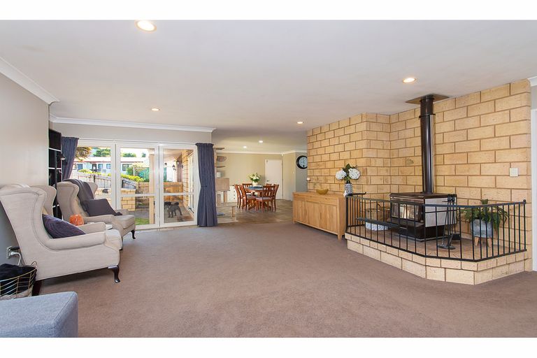 Photo of property in 31e Kaiwaka Road, Waiuku, 2123