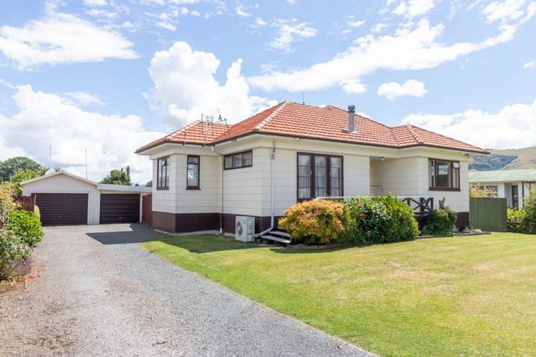 Photo of property in 42 Station Road, Paeroa, 3600