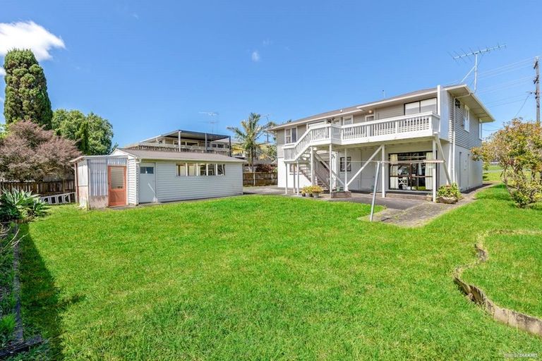 Photo of property in 126 Archers Road, Glenfield, Auckland, 0629