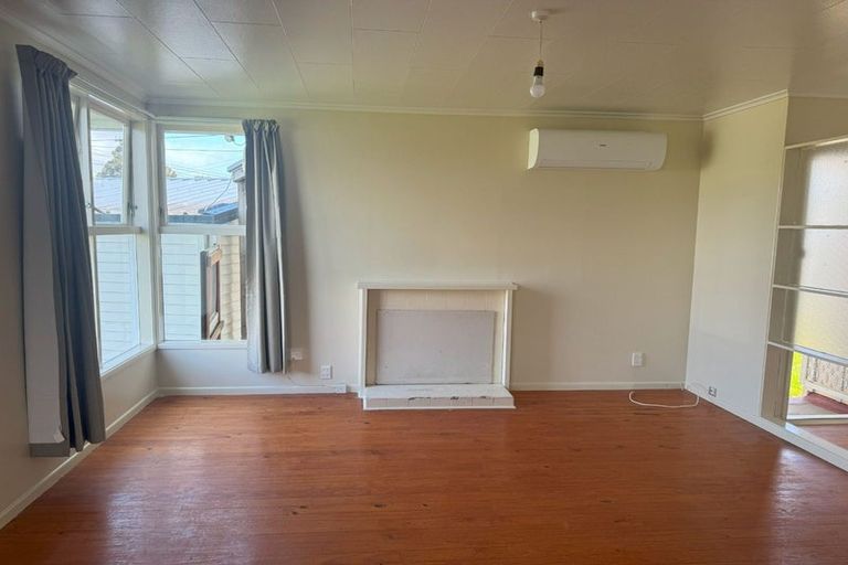 Photo of property in 5 Wroughton Crescent, Otara, Auckland, 2023