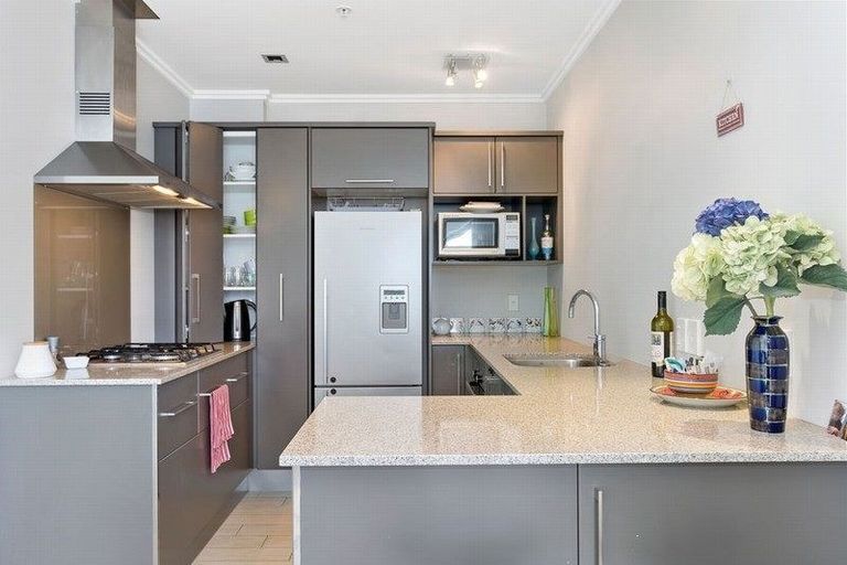 Photo of property in 8/51 Dive Crescent, Tauranga, 3110