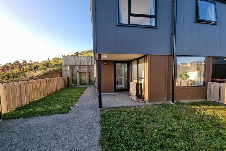 Photo of property in 54 Astelia Way, Woodridge, Wellington, 6037