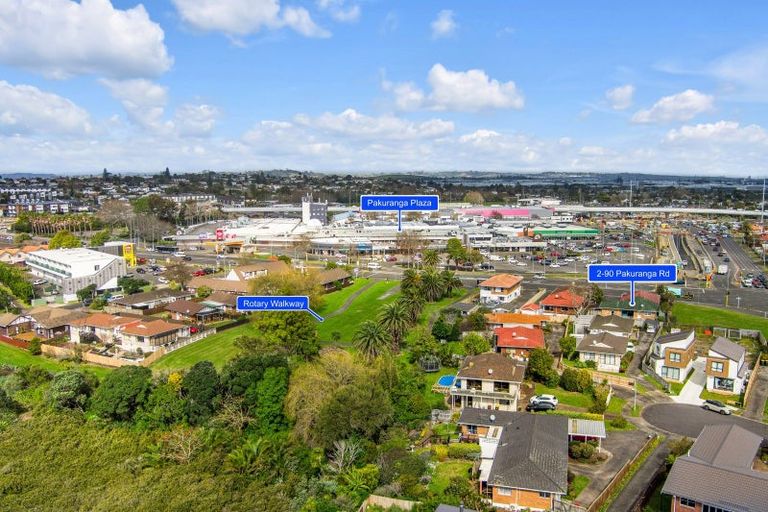 Photo of property in 2/90 Pakuranga Road, Pakuranga, Auckland, 2010