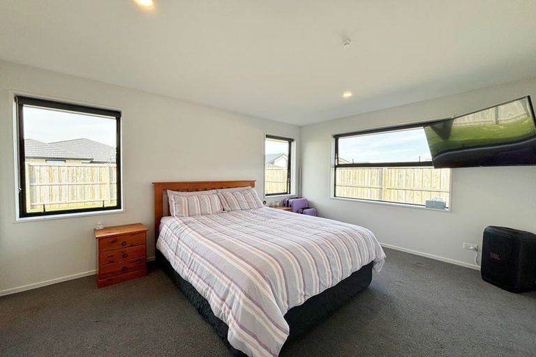 Photo of property in 92 Lady Isaac Drive, Rolleston, 7615