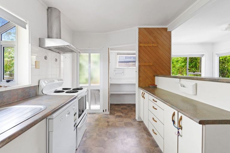 Photo of property in 21 Patons Road, Howick, Auckland, 2014