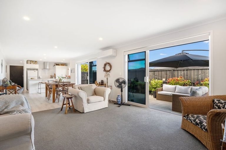 Photo of property in 12 Fontana Street, Papamoa, 3118