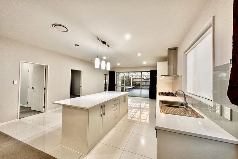 Photo of property in 18 Dromoland Drive, Flat Bush, Auckland, 2019
