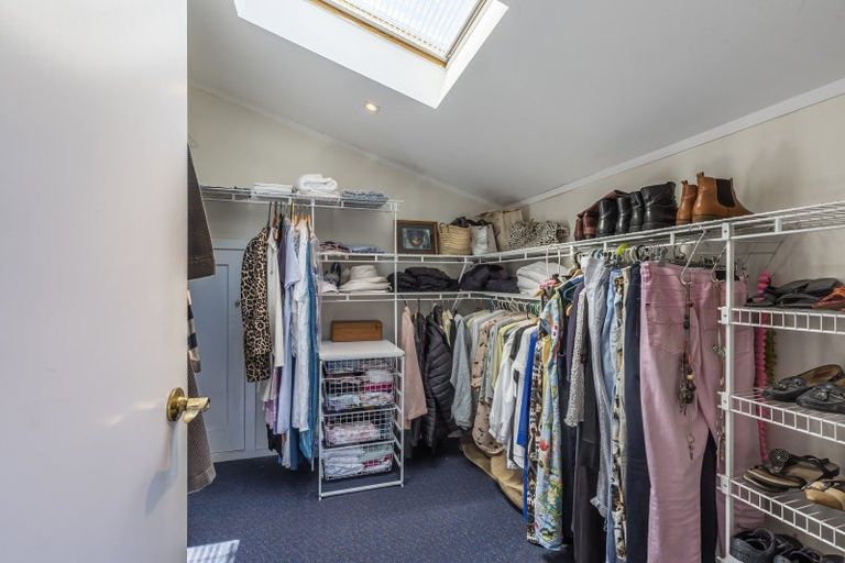 Photo of property in 31 Derwent Street, Island Bay, Wellington, 6023