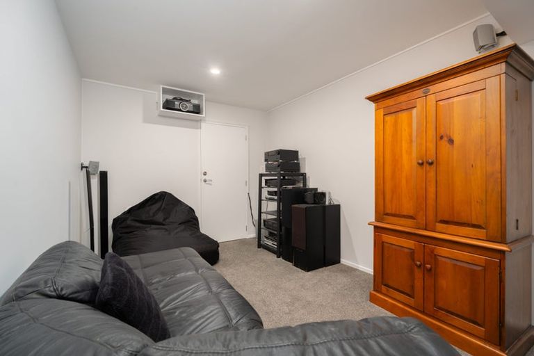Photo of property in 36 Woodman Drive, Tawa, Wellington, 5028