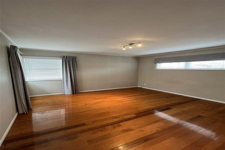 Photo of property in 1/23 Levesque Street, Birkdale, Auckland, 0626