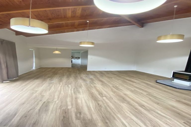 Photo of property in 2/24 Matipo Road, Mairangi Bay, Auckland, 0630