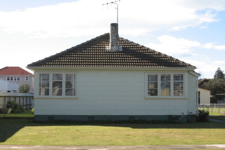 Photo of property in 60 Barker Road, Marewa, Napier, 4110