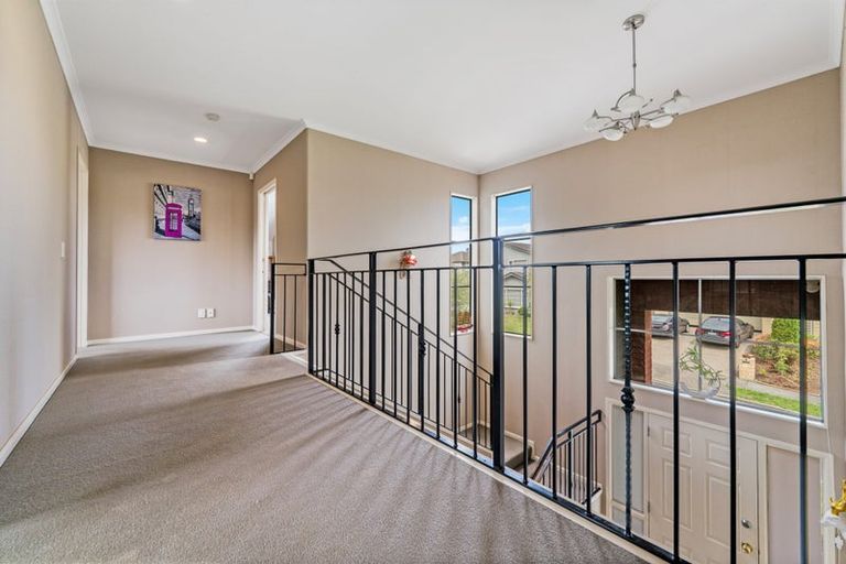 Photo of property in 5 Glasson Avenue, Flat Bush, Auckland, 2016