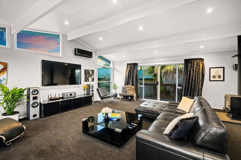 Photo of property in 112 Rathgar Road, Henderson, Auckland, 0610