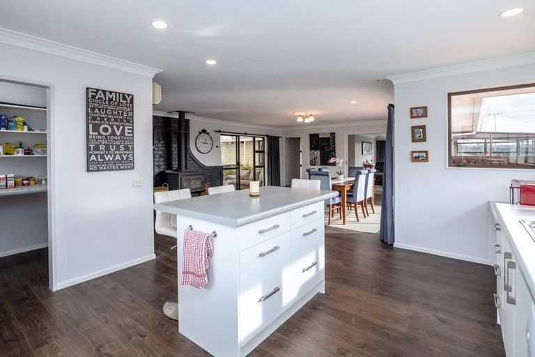 Photo of property in 1 Tudor Road, Pahiatua, 4910