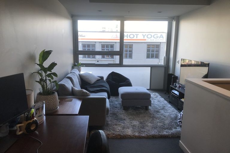 Photo of property in Monument Apartments, 2h/245 Wakefield Street, Te Aro, Wellington, 6011