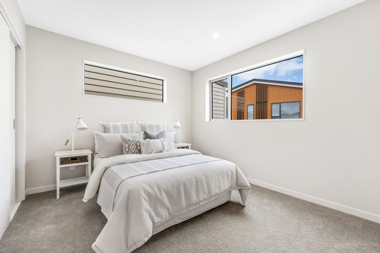 Photo of property in 13b Liam Place, Half Moon Bay, Auckland, 2012