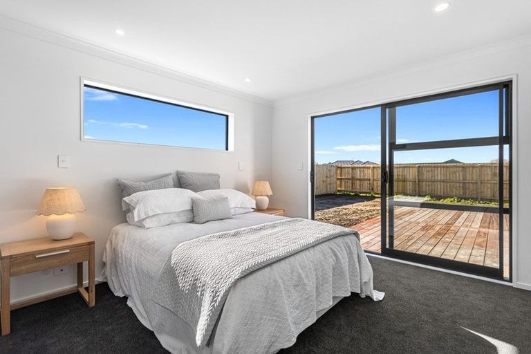 Photo of property in 18 Salkeld Place, Woodend, 7610