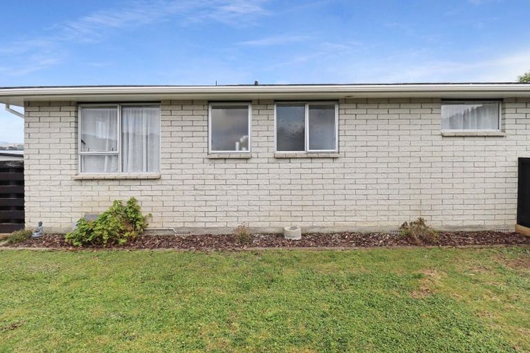Photo of property in 35a Roband Crescent, Brown Owl, Upper Hutt, 5018
