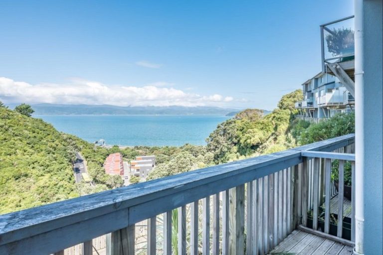 Photo of property in Onslow Heights, 17c Onslow Road, Khandallah, Wellington, 6035