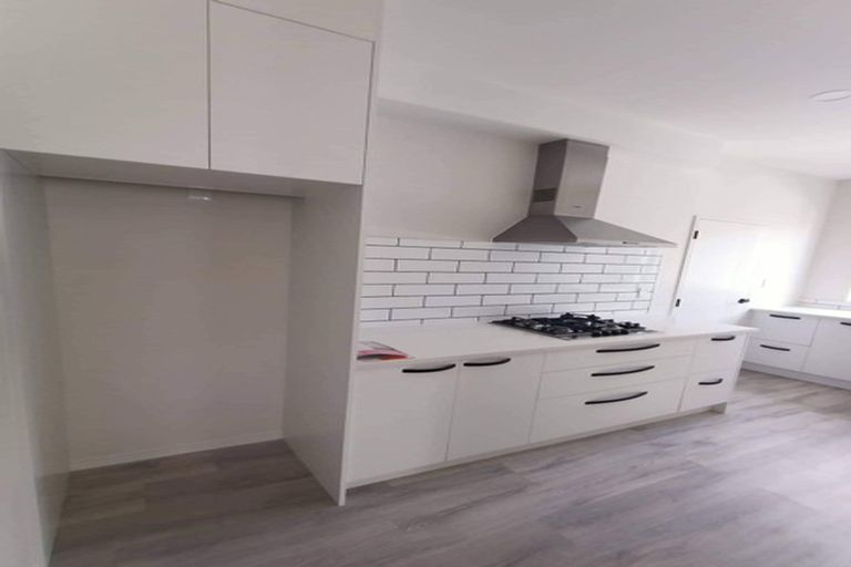 Photo of property in 18 Vintry Drive, Huapai, Kumeu, 0810