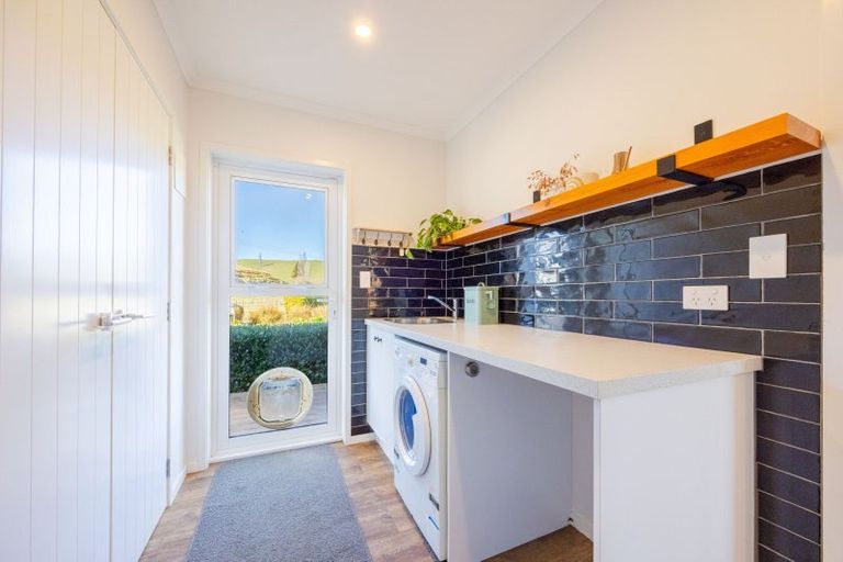 Photo of property in 372 Maharakeke Road, Waipukurau, 4281