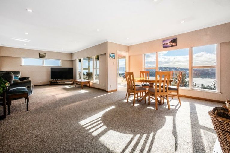 Photo of property in 48 Kiriwai Road, Paremata, Porirua, 5024