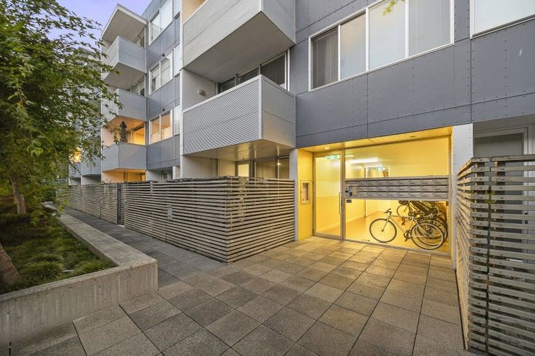 Photo of property in 202/22 Fisher-point Drive, Auckland Central, Auckland, 1010